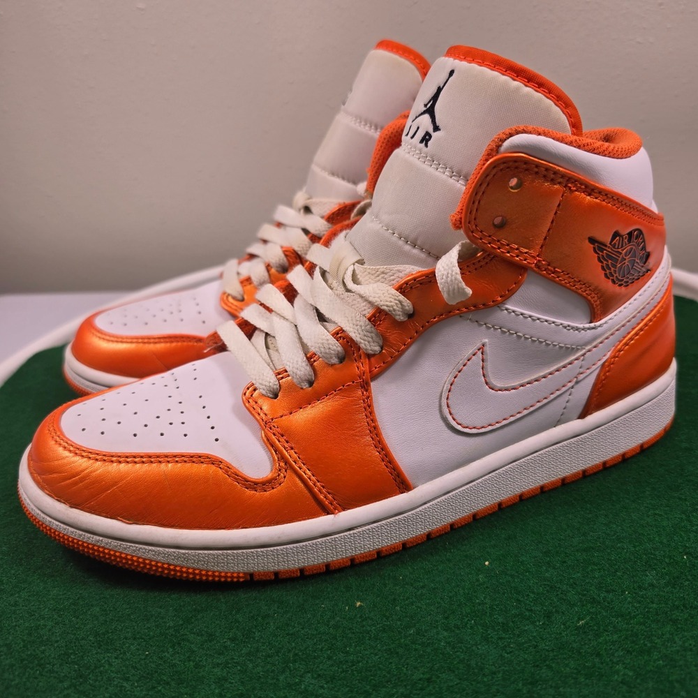 Air Jordan 1 Mid Basketball Shoes Mens Size 8 Metallic Orange White DM3531-800